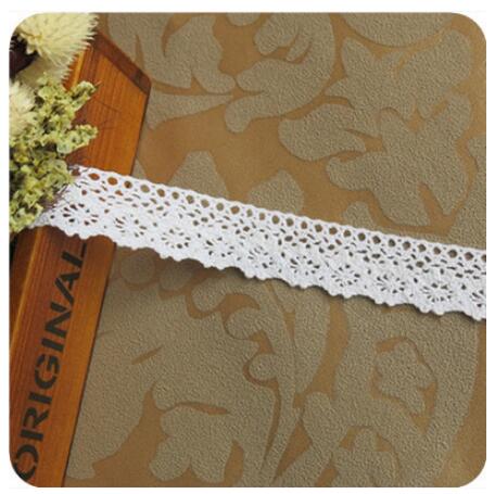 White Cotton Lace Trim 5m/roll