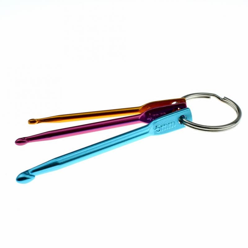 3 in 1 Keychain Mini Crochet Hooks