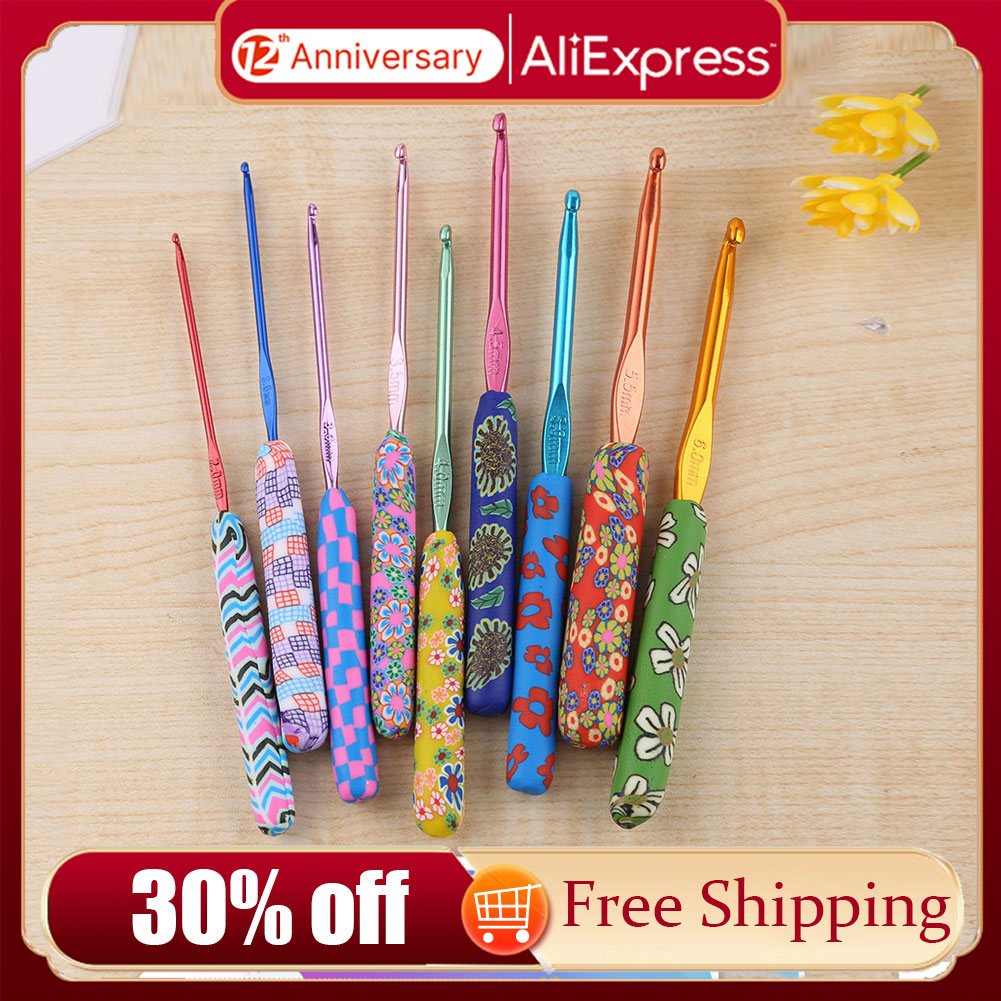 Crochet Hook Set 8 or 9 piece (style/color options)