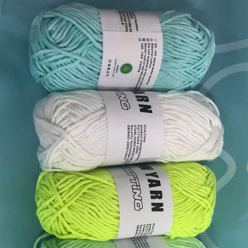 Polyester Luminous Glow in the Dark Chunky Yarn