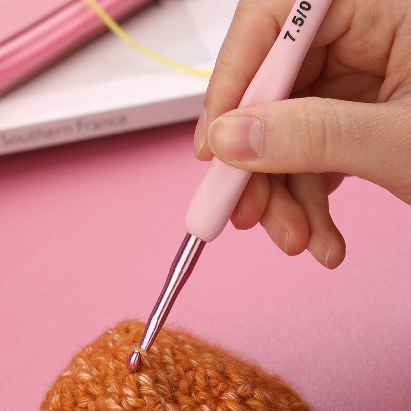 Pretty in Pink Crochet Hook Set