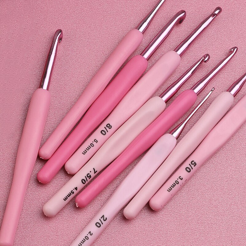 Pretty in Pink Crochet Hook Set